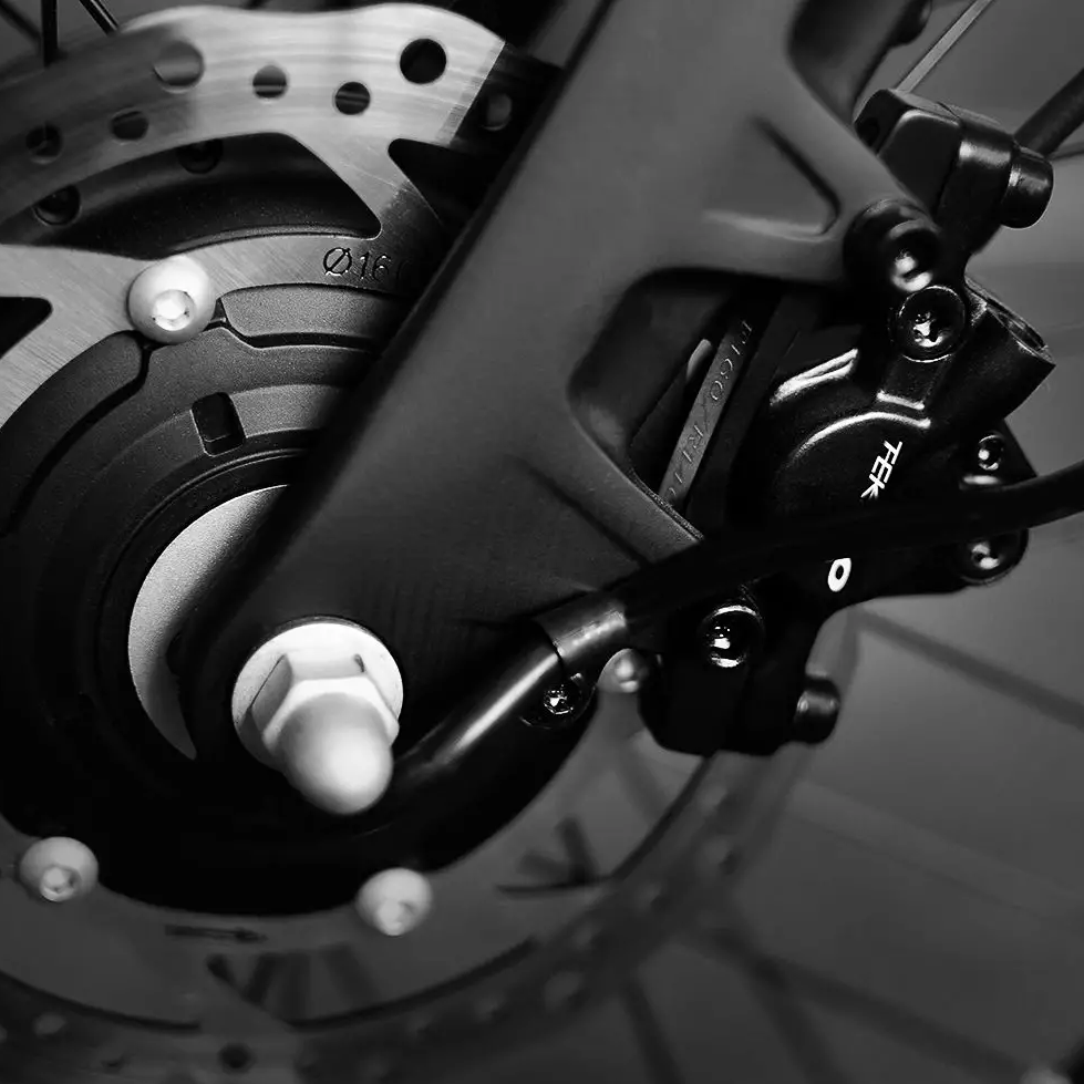 ANTIK SmartCity e-bicykel biely